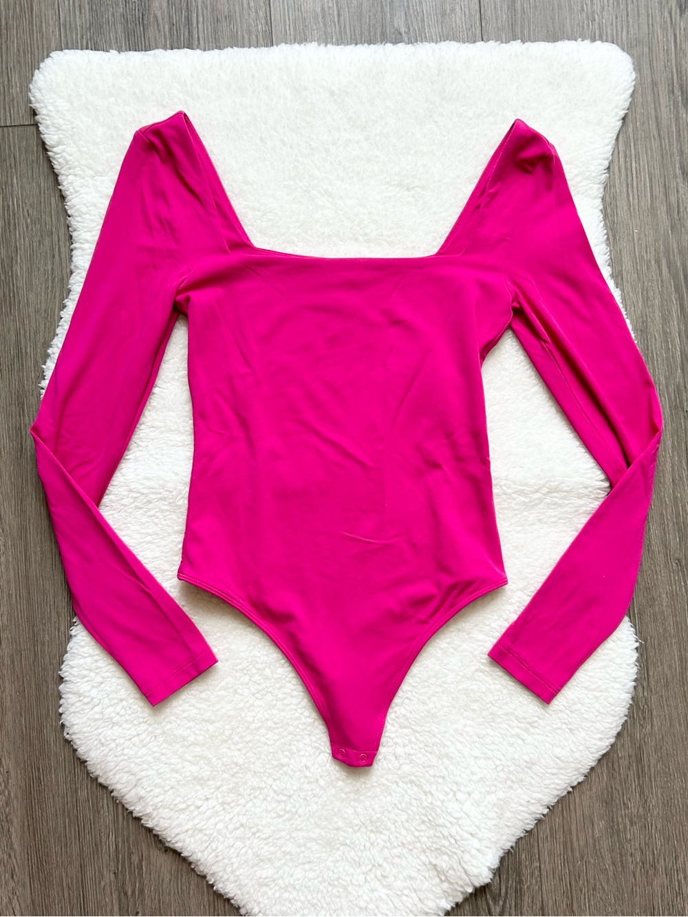 Aritzia Babaton Long Sleeve Fuchsia Pink Thong Bodysuit